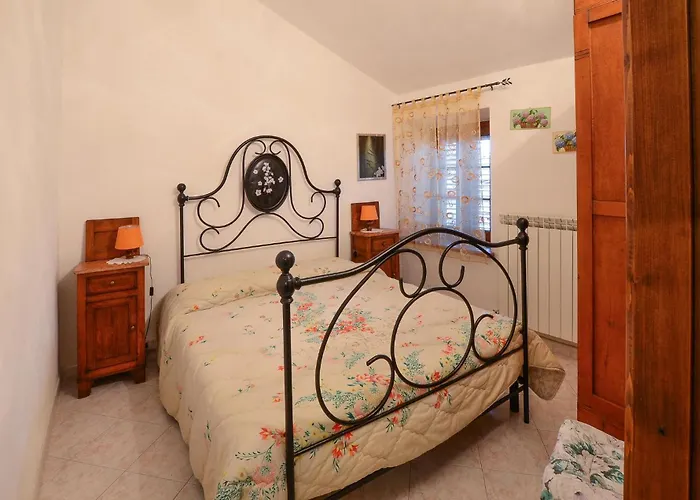 בית נופש 3 Bedroom In Gallicano